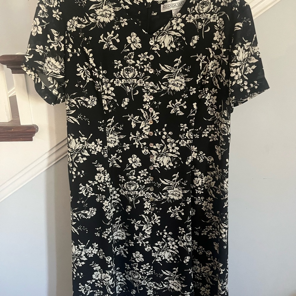 Amanda Smith Floral Black and White Dress Size 14